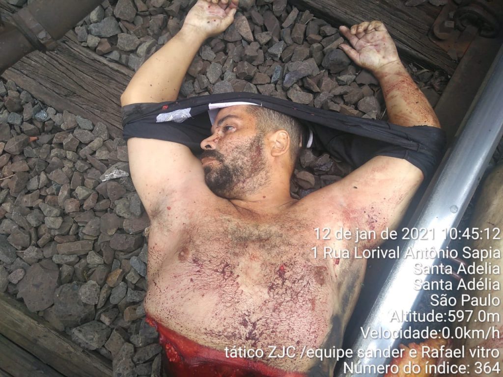 Hombre cortado por la mitad en las vias del tren en brasil2.jpg